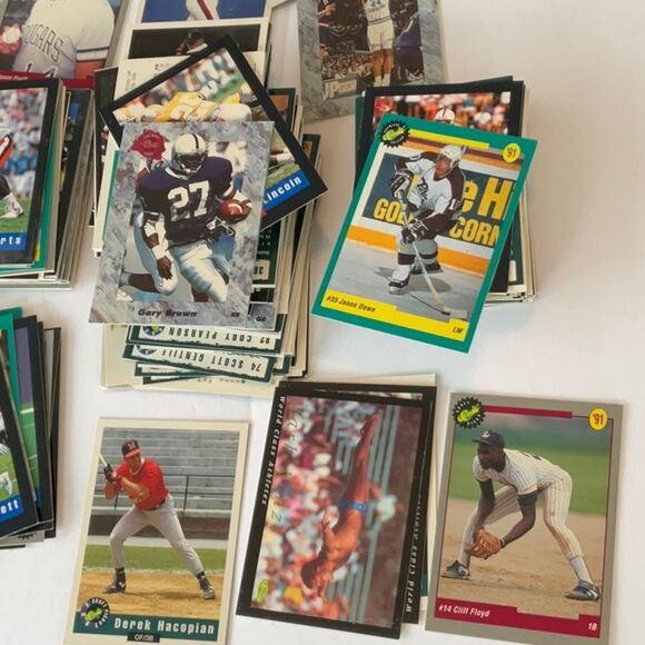 Large Bundle‎ Sports Baseball Football Hockey Classic Cards - Picture 2 of 4
